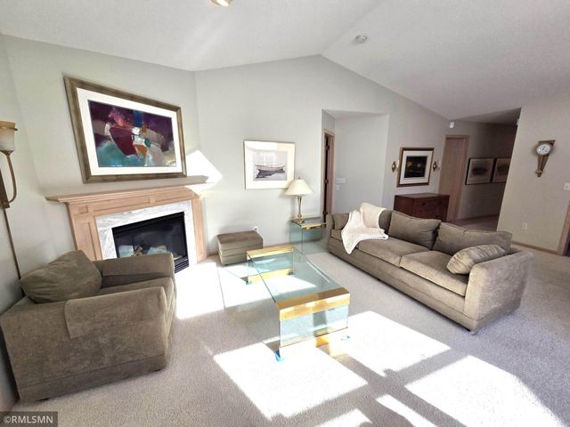 2613 Rosetown Court, Roseville, MN 55113