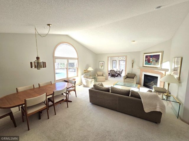 2613 Rosetown Court, Roseville, MN 55113