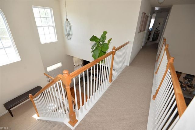 10455 Sylvia CIR, Windsor, VA 23487