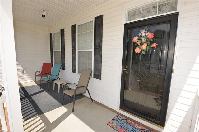 10455 Sylvia CIR, Windsor, VA 23487