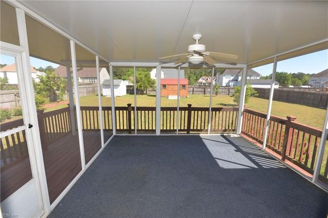 10455 Sylvia CIR, Windsor, VA 23487