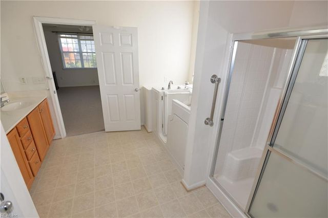 10455 Sylvia CIR, Windsor, VA 23487