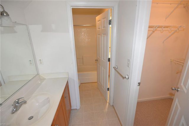 10455 Sylvia CIR, Windsor, VA 23487