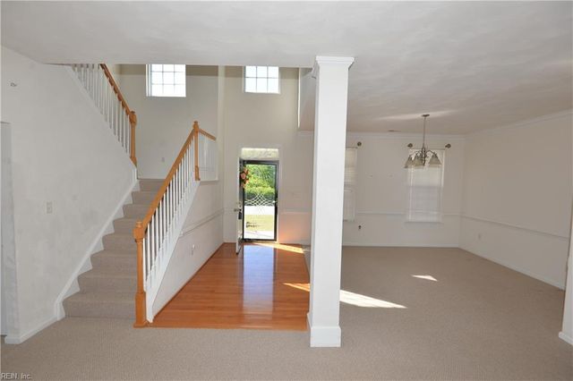 10455 Sylvia CIR, Windsor, VA 23487
