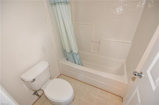 10455 Sylvia CIR, Windsor, VA 23487