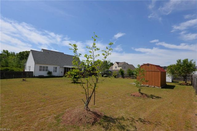 10455 Sylvia CIR, Windsor, VA 23487