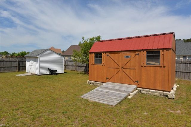 10455 Sylvia CIR, Windsor, VA 23487