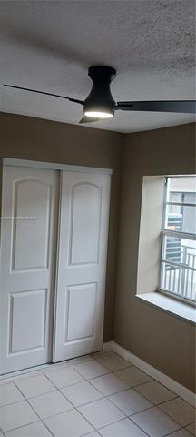 2272 SW 8th St 3, Miami, FL 33135