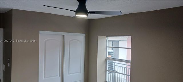 2272 SW 8th St 3, Miami, FL 33135