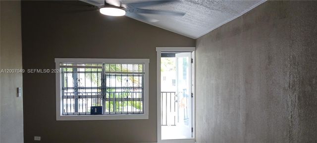 2272 SW 8th St 3, Miami, FL 33135