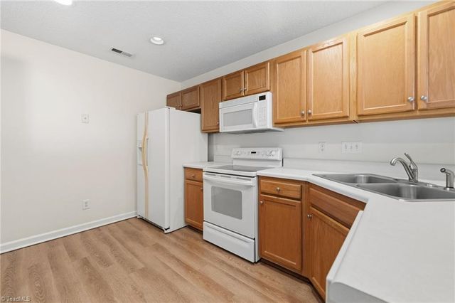 32 Josephine Circle, Greensboro, NC 27410