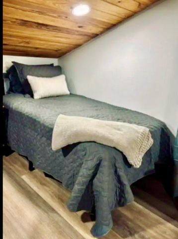 373 N Saddle Surrey Road, Coldspring, TX 77331