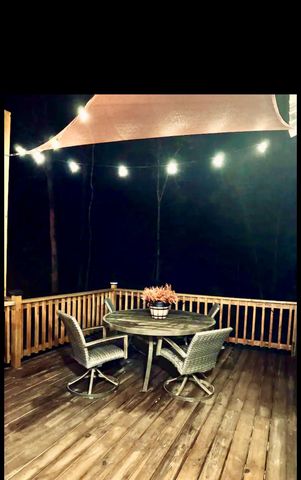 373 N Saddle Surrey Road, Coldspring, TX 77331