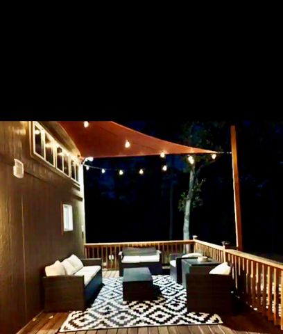 373 N Saddle Surrey Road, Coldspring, TX 77331