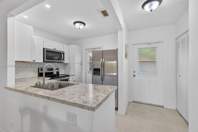 5000 NW 36th Street 410, Lauderdale Lakes, FL 33319