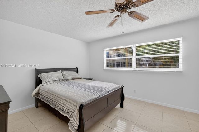 5000 NW 36th Street 410, Lauderdale Lakes, FL 33319