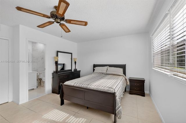 5000 NW 36th Street 410, Lauderdale Lakes, FL 33319