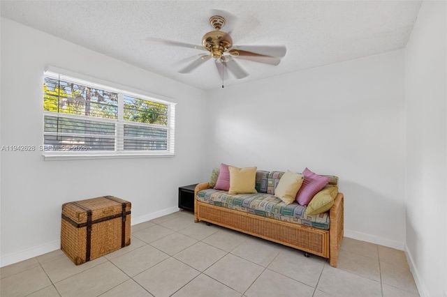 5000 NW 36th Street 410, Lauderdale Lakes, FL 33319