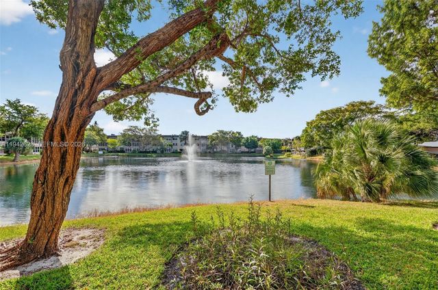 5000 NW 36th Street 410, Lauderdale Lakes, FL 33319