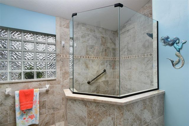 5001 KING TARPON DRIVE, Punta Gorda, FL 33955