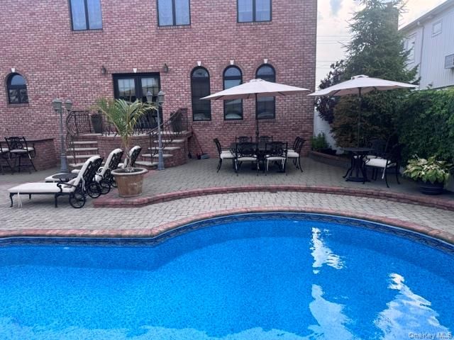 163-27 95th Street, Howard Beach, NY 11414