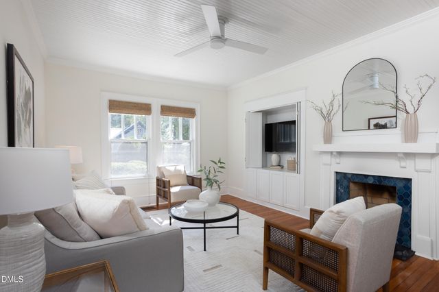 318 W Queen Street, Hillsborough, NC 27278