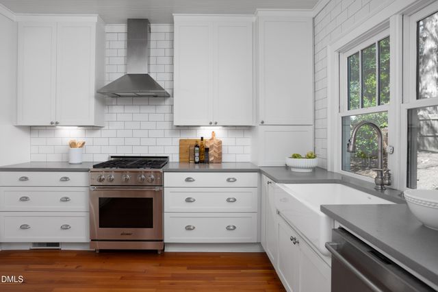 318 W Queen Street, Hillsborough, NC 27278