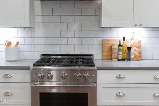 318 W Queen Street, Hillsborough, NC 27278