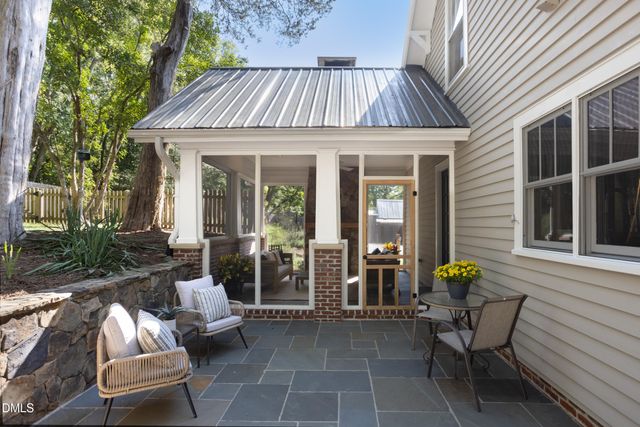318 W Queen Street, Hillsborough, NC 27278