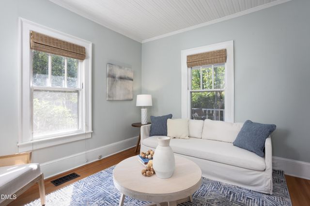 318 W Queen Street, Hillsborough, NC 27278