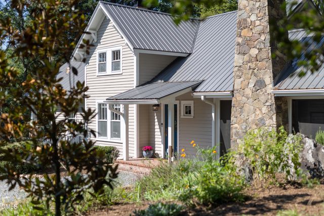 318 W Queen Street, Hillsborough, NC 27278