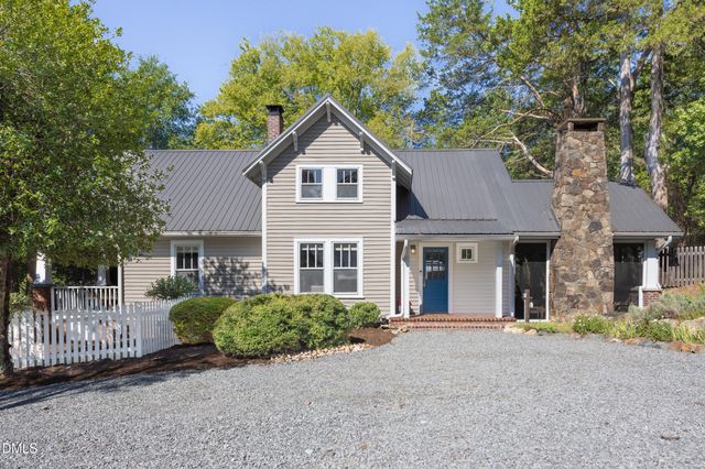 318 W Queen Street, Hillsborough, NC 27278