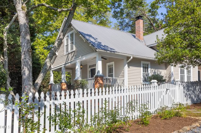 318 W Queen Street, Hillsborough, NC 27278