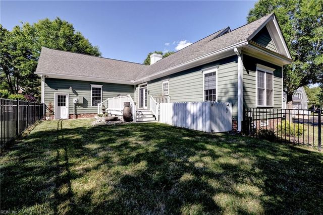 101 Royal Sydney, Williamsburg, VA 23188
