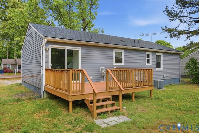 3912 Robert E Lee Dr, North Prince George, VA 23860