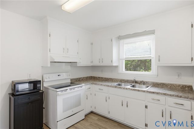 3912 Robert E Lee Dr, North Prince George, VA 23860