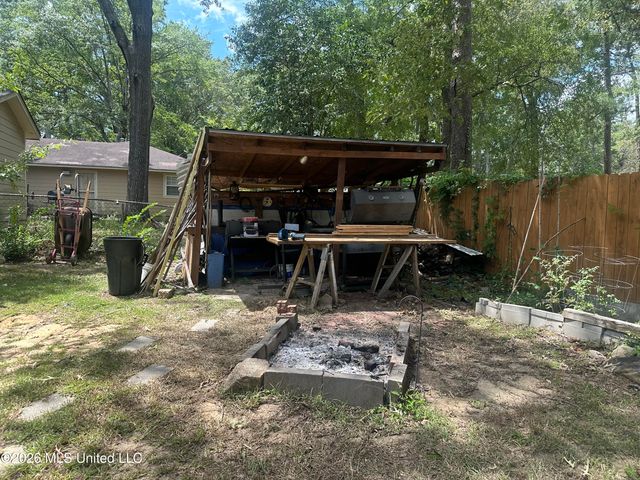 751 Neering Trail, Jackson, MS 39206