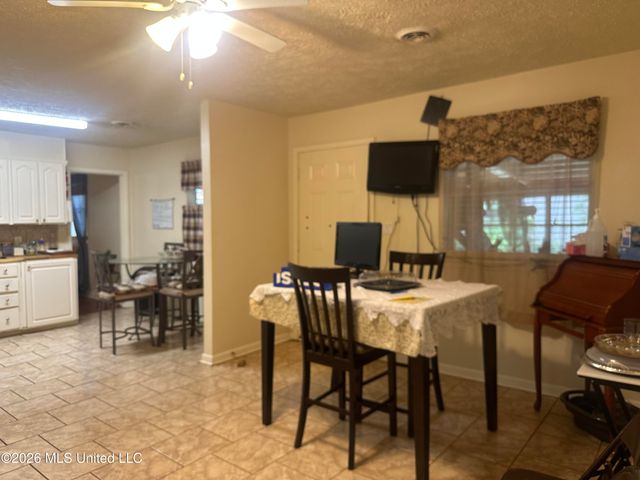 751 Neering Trail, Jackson, MS 39206