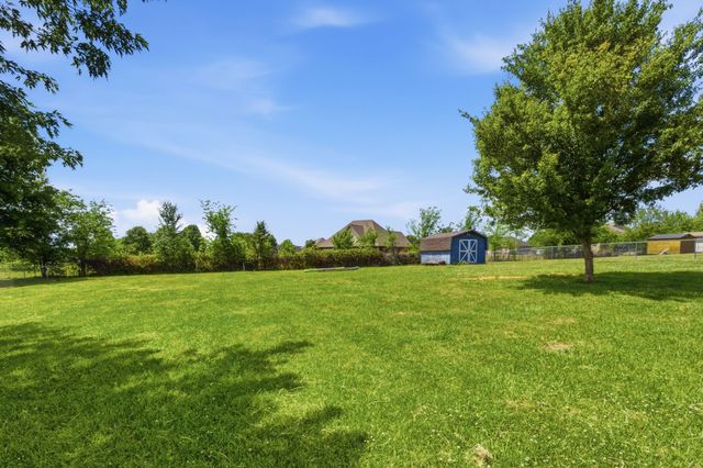 3945 Honeysuckle Way, Chapel Hill, TN 37034