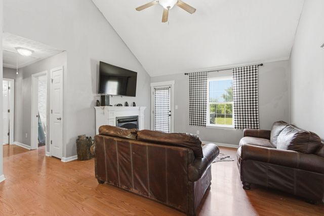 3945 Honeysuckle Way, Chapel Hill, TN 37034