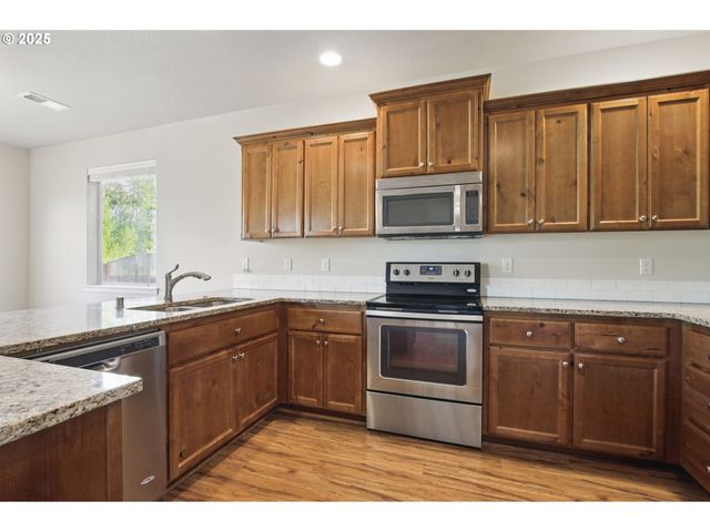 3016 Ne 75TH St, Vancouver, WA 98665