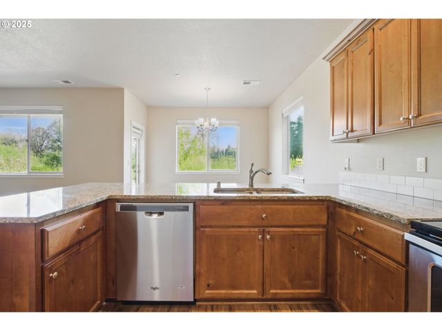 3016 Ne 75TH St, Vancouver, WA 98665