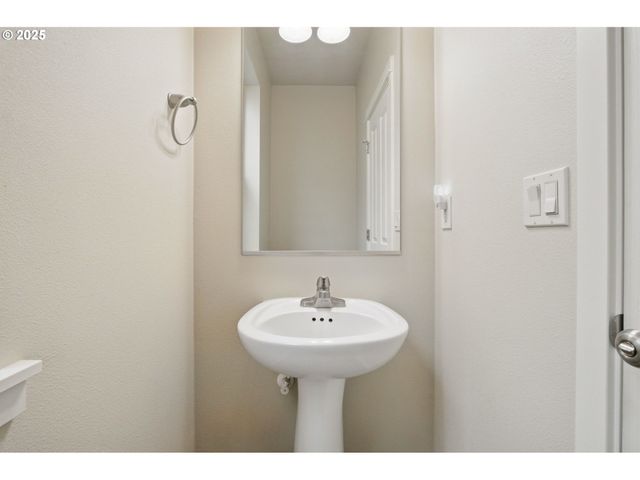 3016 Ne 75TH St, Vancouver, WA 98665
