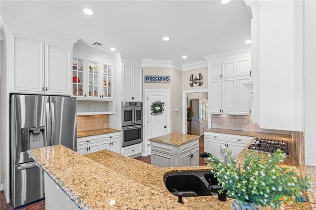 840 Winding Trail, Crawford, TX 76638