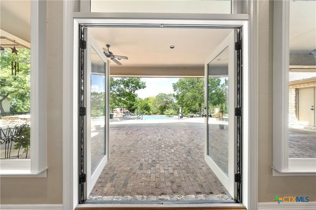 840 Winding Trail, Crawford, TX 76638