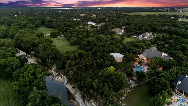 840 Winding Trail, Crawford, TX 76638
