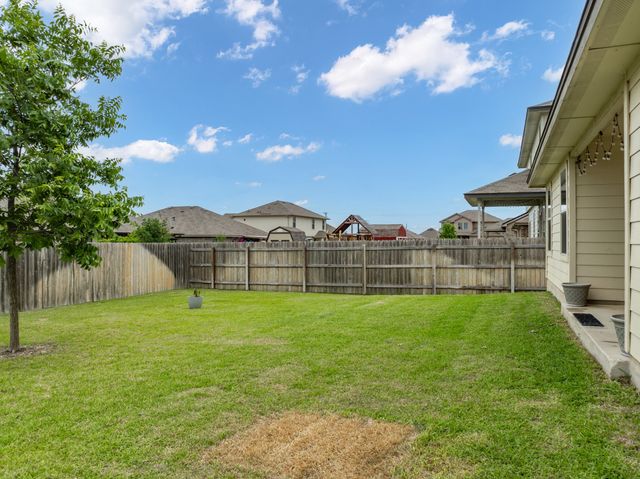 3216 Jackal Drive, Lorena, TX 76655