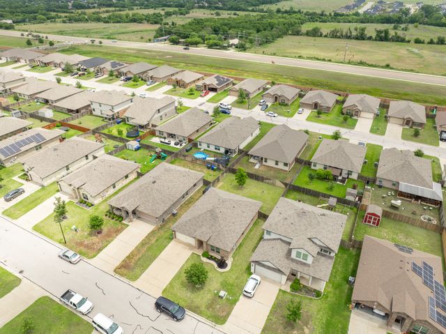 3216 Jackal Drive, Lorena, TX 76655