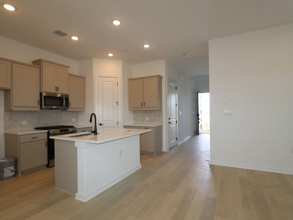 13201 Stabler DR, Austin, TX 78652