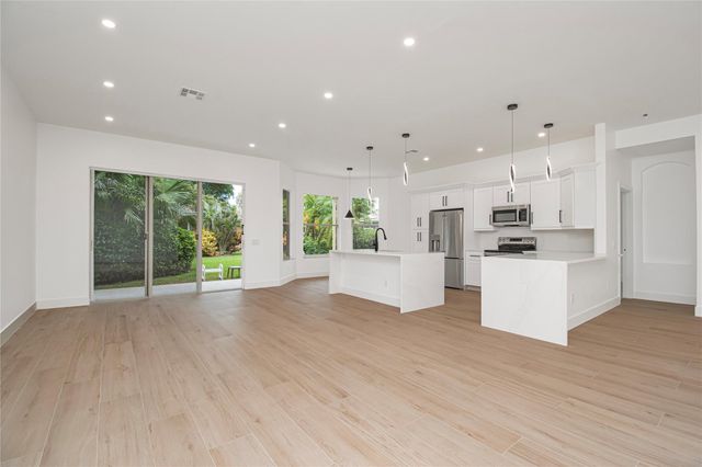 11524 Corazon Court, Boynton Beach, FL 33437